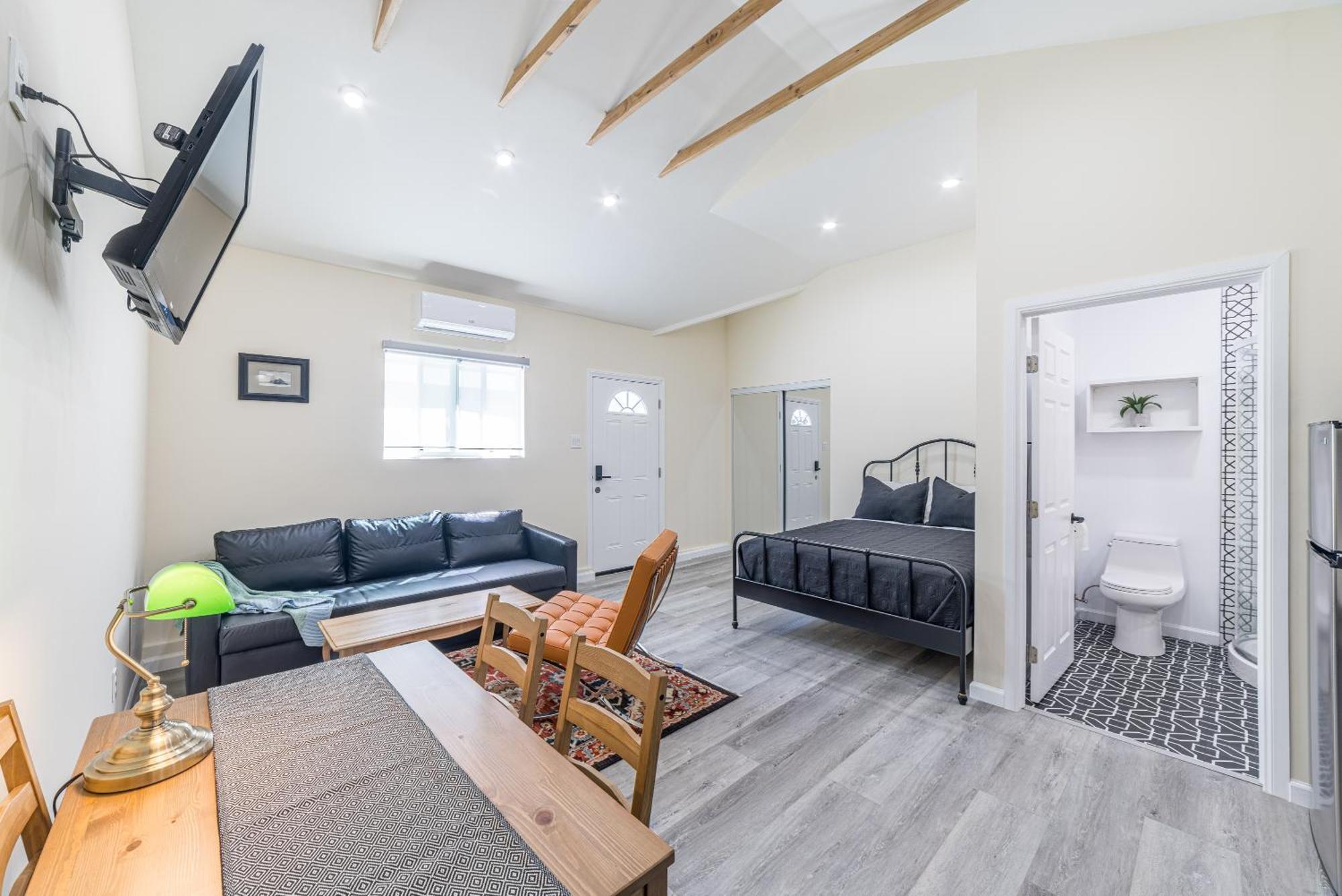 Private Stylish Studio, Near Csun, Fast Wi-Fi ロサンゼルス エクステリア 写真